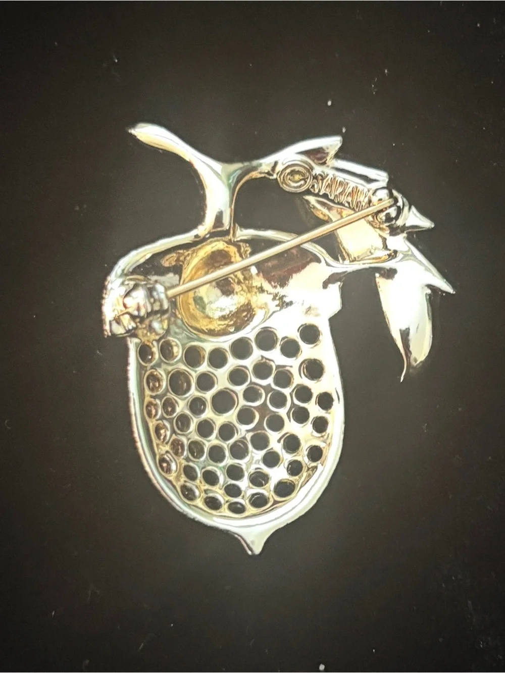 Sarah Coventry Goldtone Acorn Brooch retro vintage